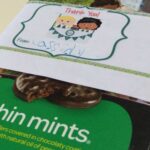 Tips and tricks for easy and fun DIY Girls Scout Cookie Sales thank you notes and labels. The labels can be used as a box wrapper or personalized bag closure. Bonus-tips for easy DIY thank you card creation. Daisies | Brownies | Girl Scouts